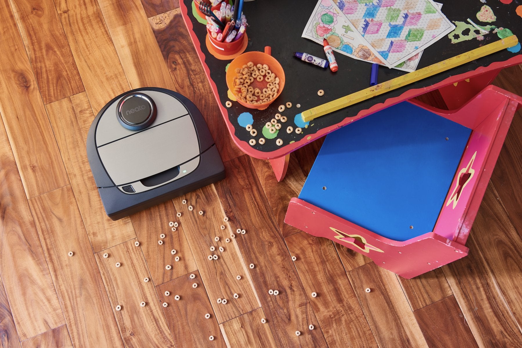 Neato D7 Robot Vacuum